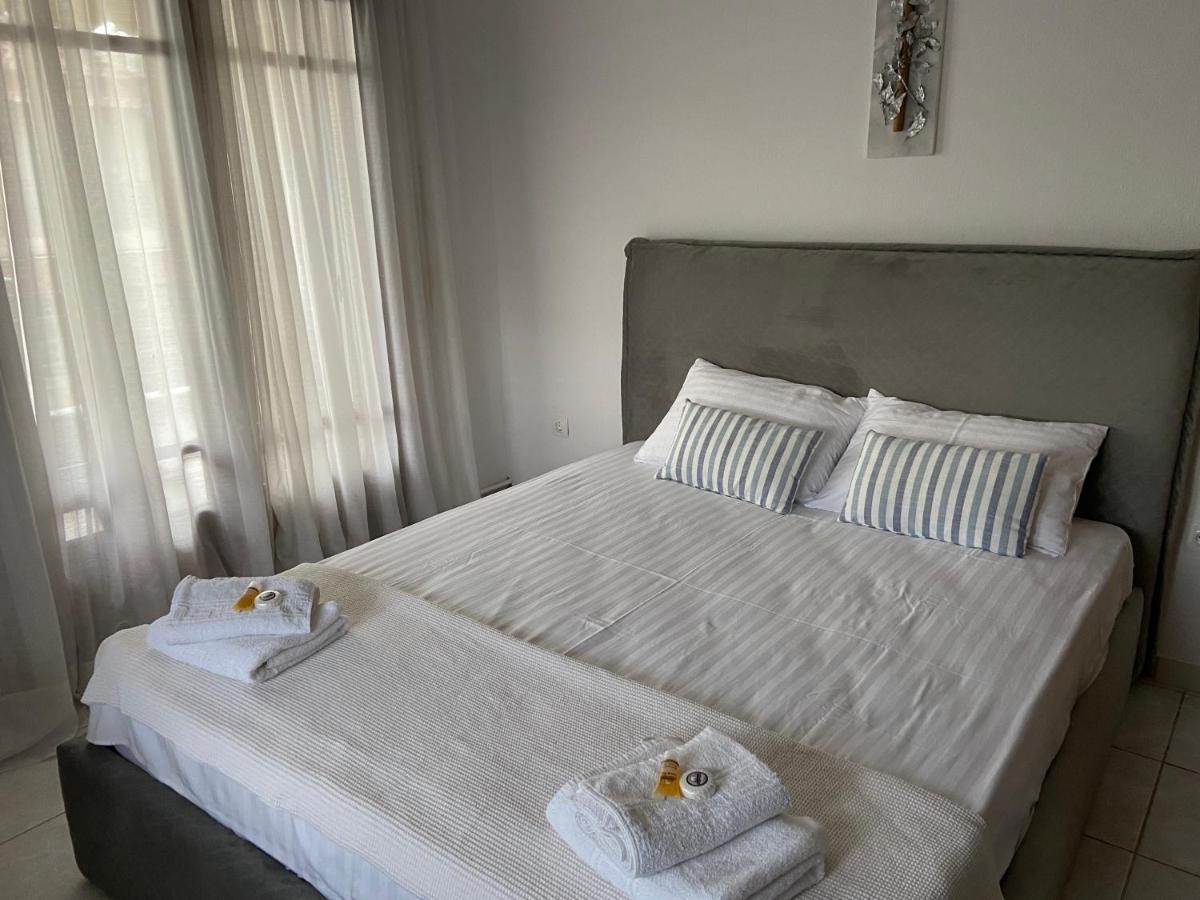 Efi'S House Apartment ฟิออยิตา ภายนอก รูปภาพ