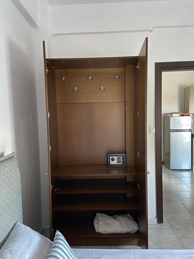 Efi'S House Apartment ฟิออยิตา ภายนอก รูปภาพ