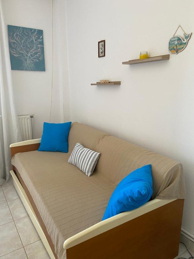 Efi'S House Apartment ฟิออยิตา ภายนอก รูปภาพ