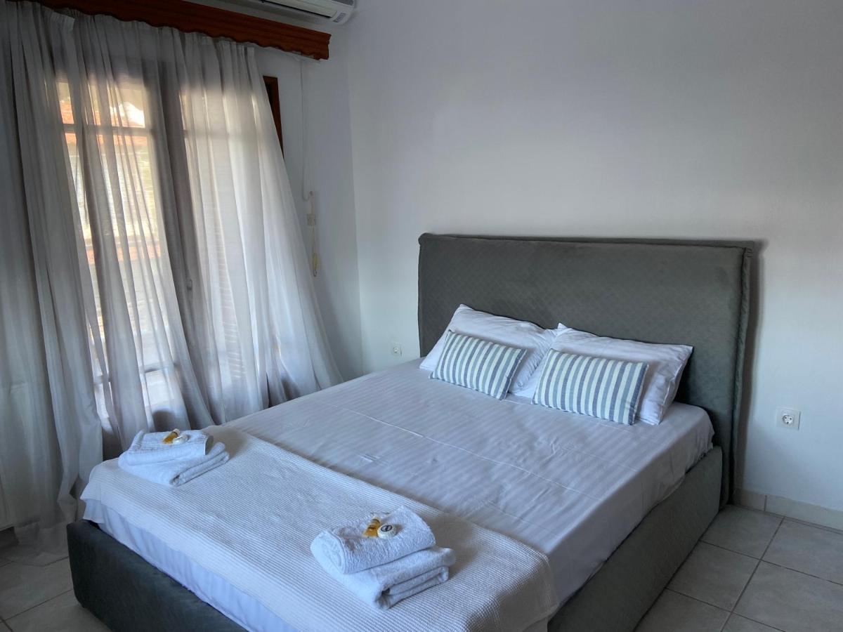 Efi'S House Apartment ฟิออยิตา ภายนอก รูปภาพ